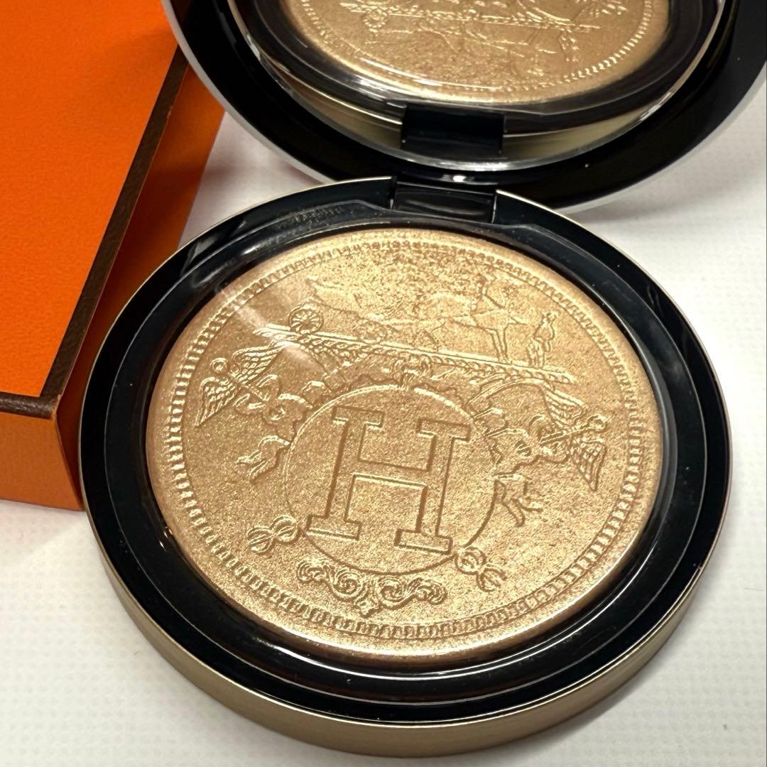 新品 HERMES プードル オルフェーヴル イルミネイティングパウダー 01