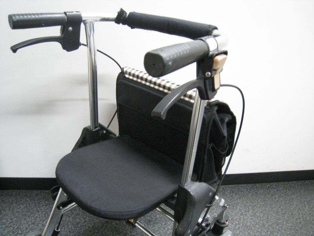 テイコブリトルハイ　HS05H　チェックブラック 幸和製作所 歩行器 ①