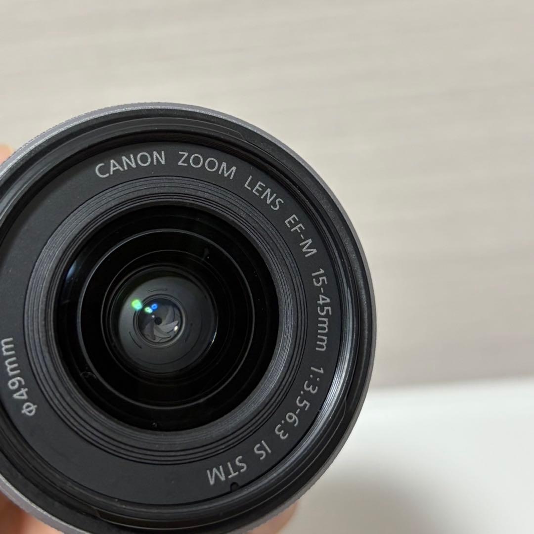 Canon EOS Kiss M2 ダブルズームキット(ホワイト)
