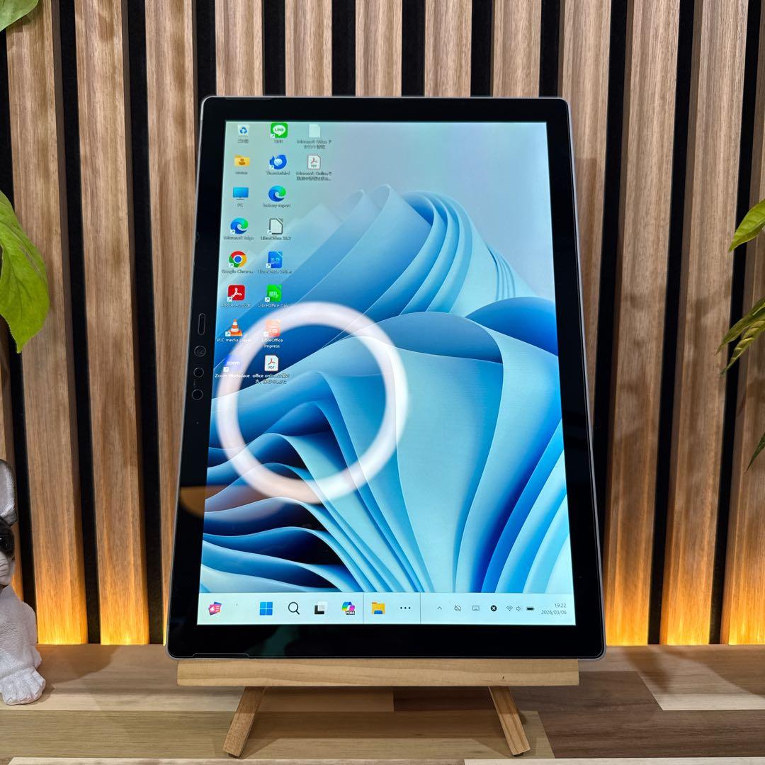 準美品‼️希少最高峰i7モデル☘Surface Pro6☘プラチナ☘ノートパソコン
