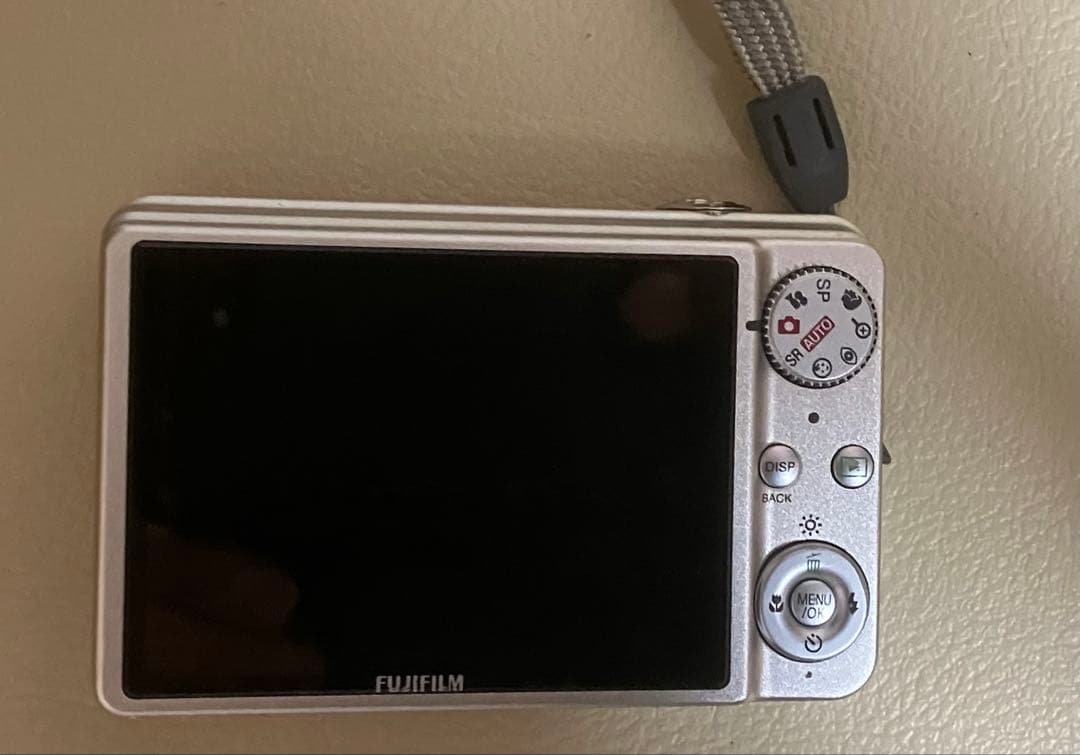 【美品】Fujifilm FinePix J250 コンパクトデジタルカメラ