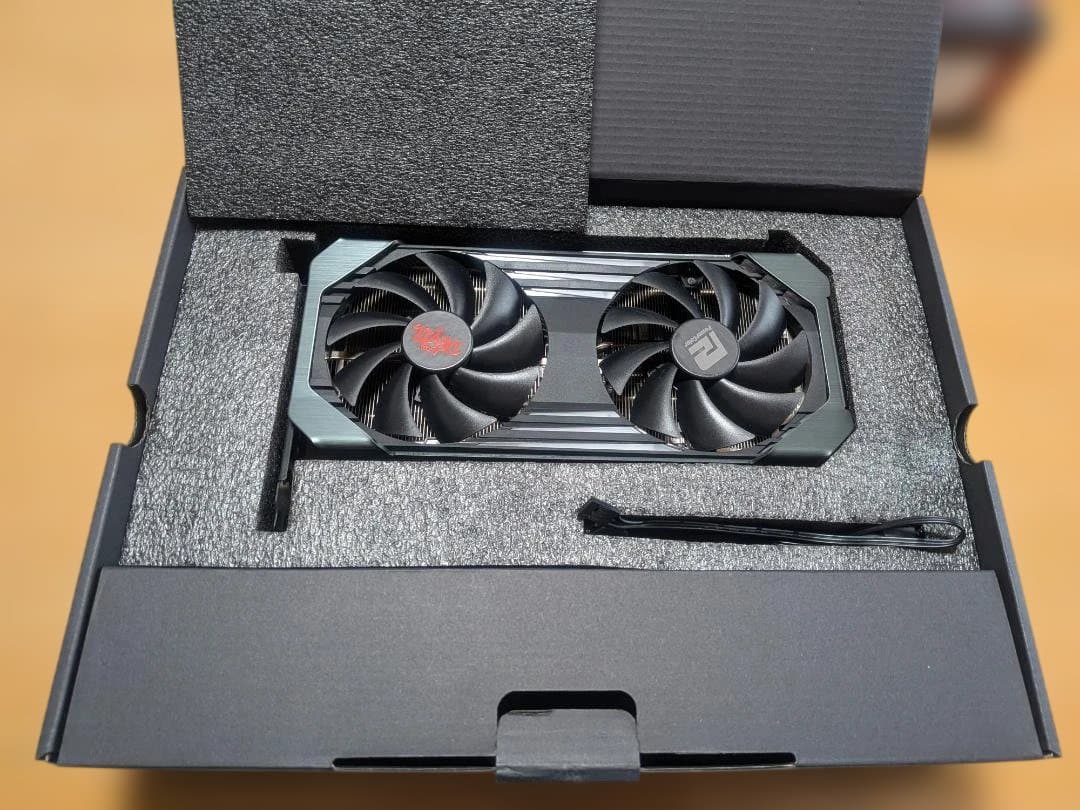 PowerColor RX 6600 XT Red Devil 8GB 外箱付