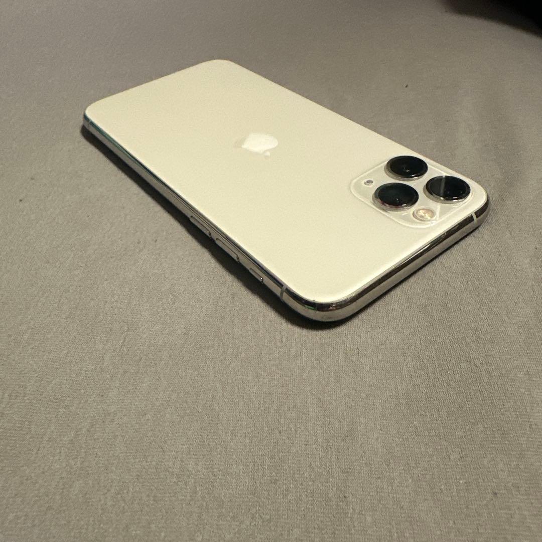 iPhone 11 pro 64GB SiMフリー バッテリー100%