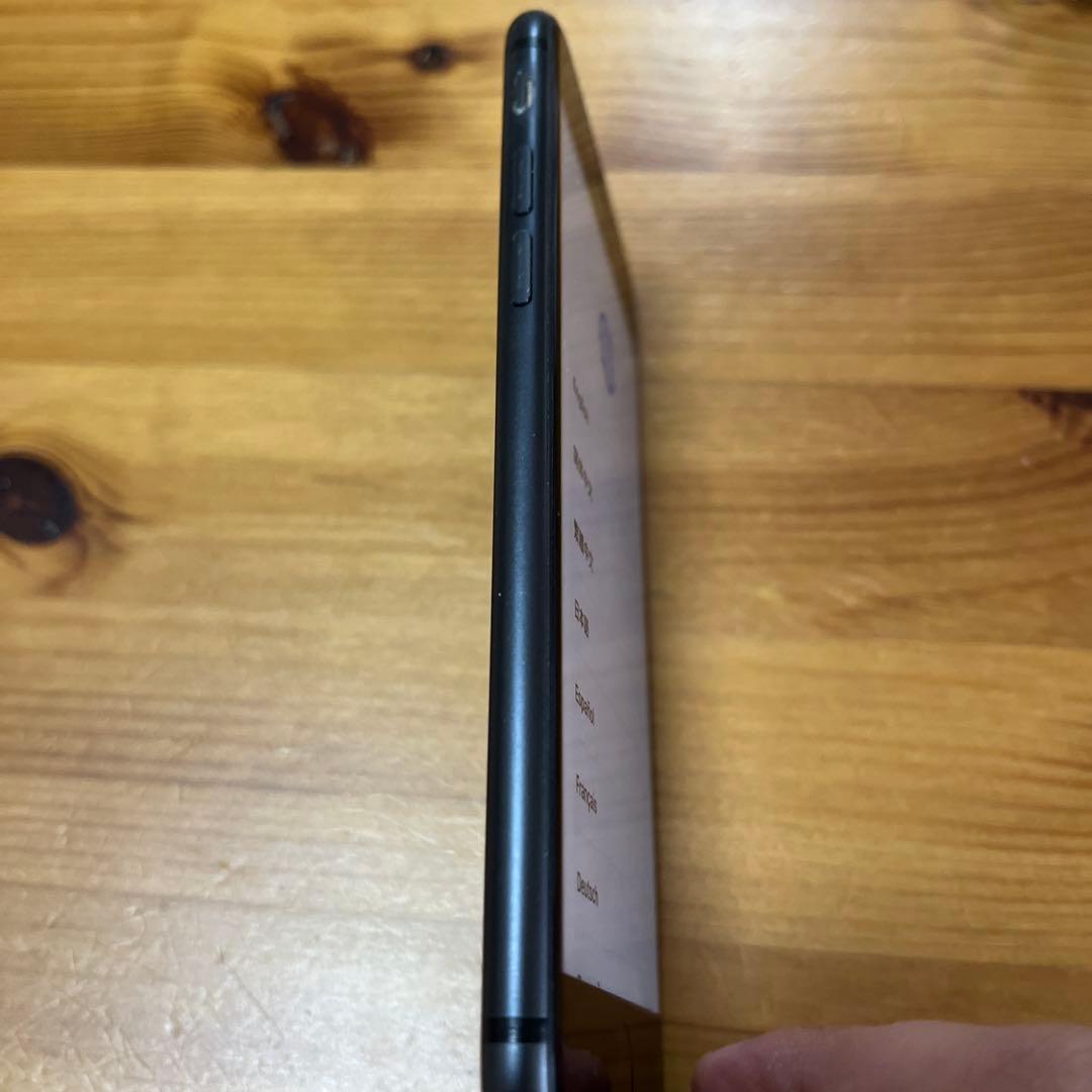 Apple iPhone 8 ブラック　SIMフリー