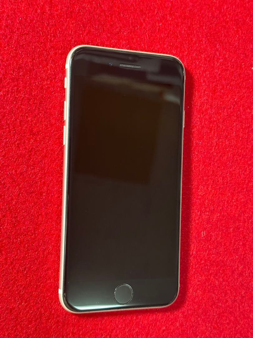 【2666】iPhone SE3第3世代スターライト 64GB simフリー