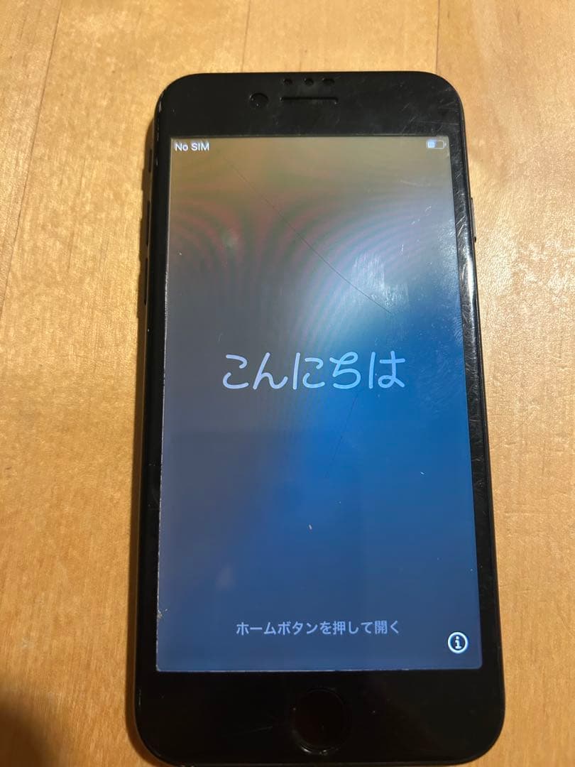 Apple iPhone SE3 64GB 本体