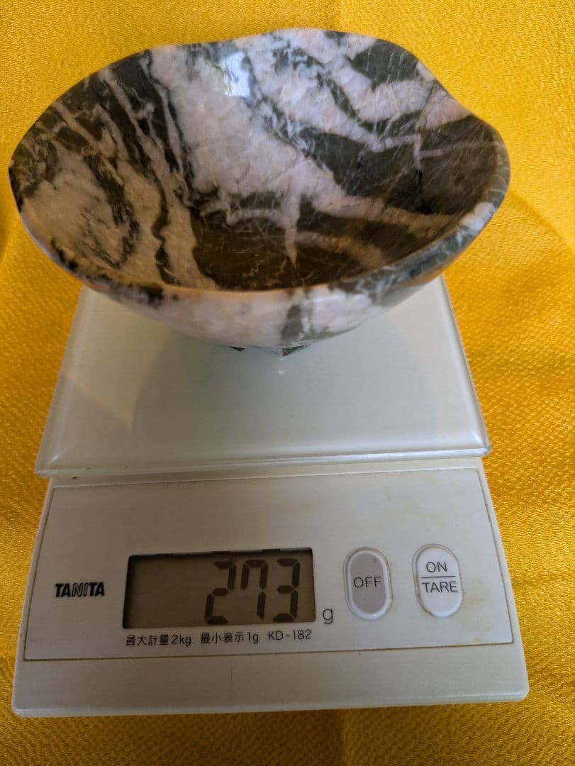 抹茶茶碗、石彫茶碗、緑色片岩茶碗、石器、倉田辰彦作、日本製