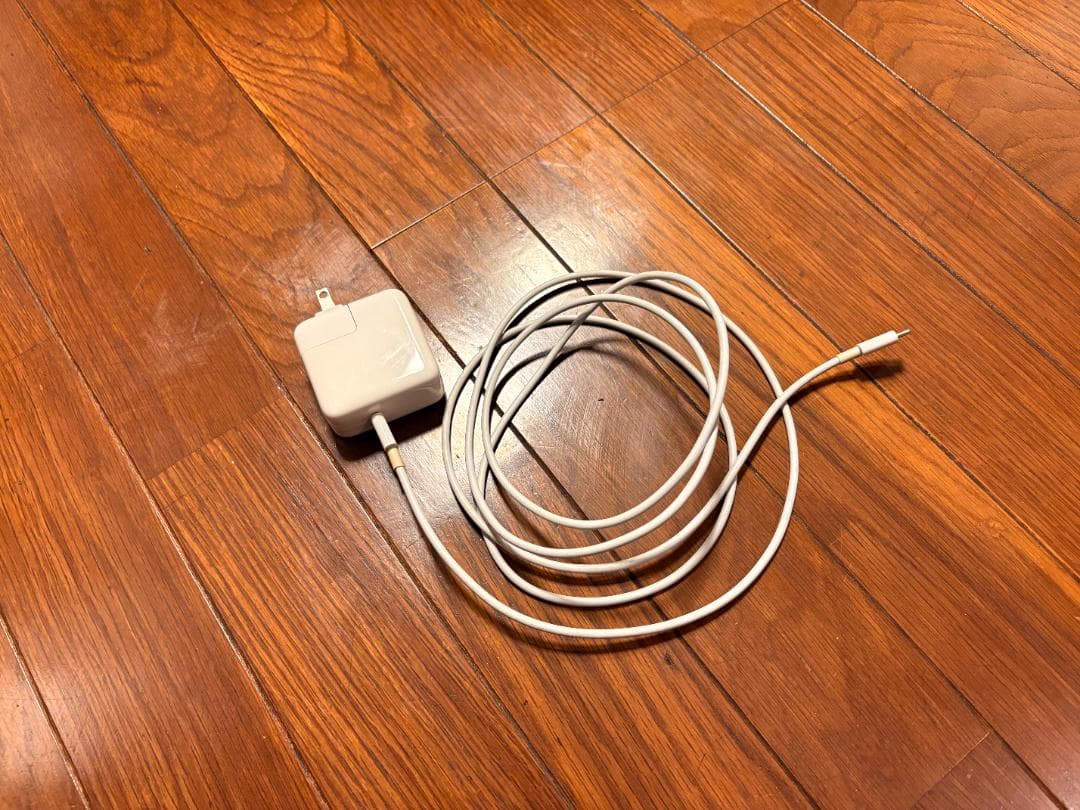 MacBook Air 13.3インチ M1(日本語版キーボード）