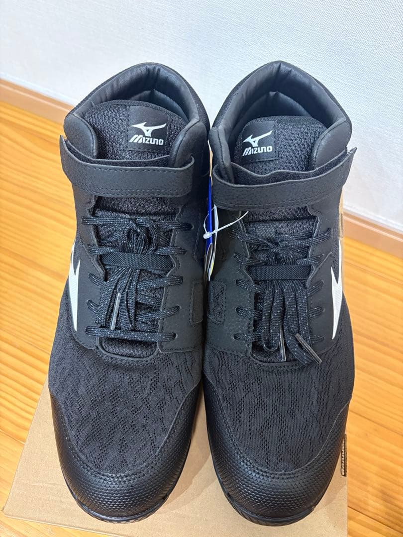 未使用品　Mizuno 安全靴 ブラック ハイカット