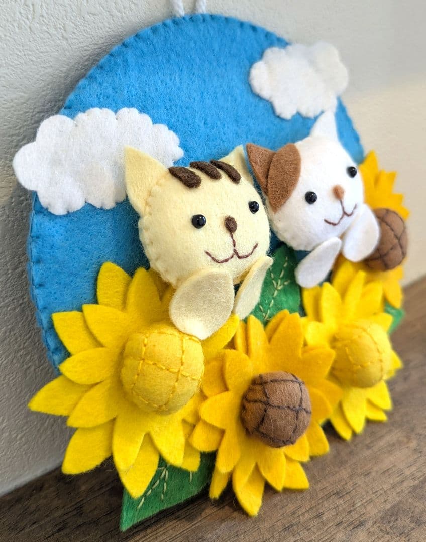 フェルト　桜とねこのリース　ハンドメイド