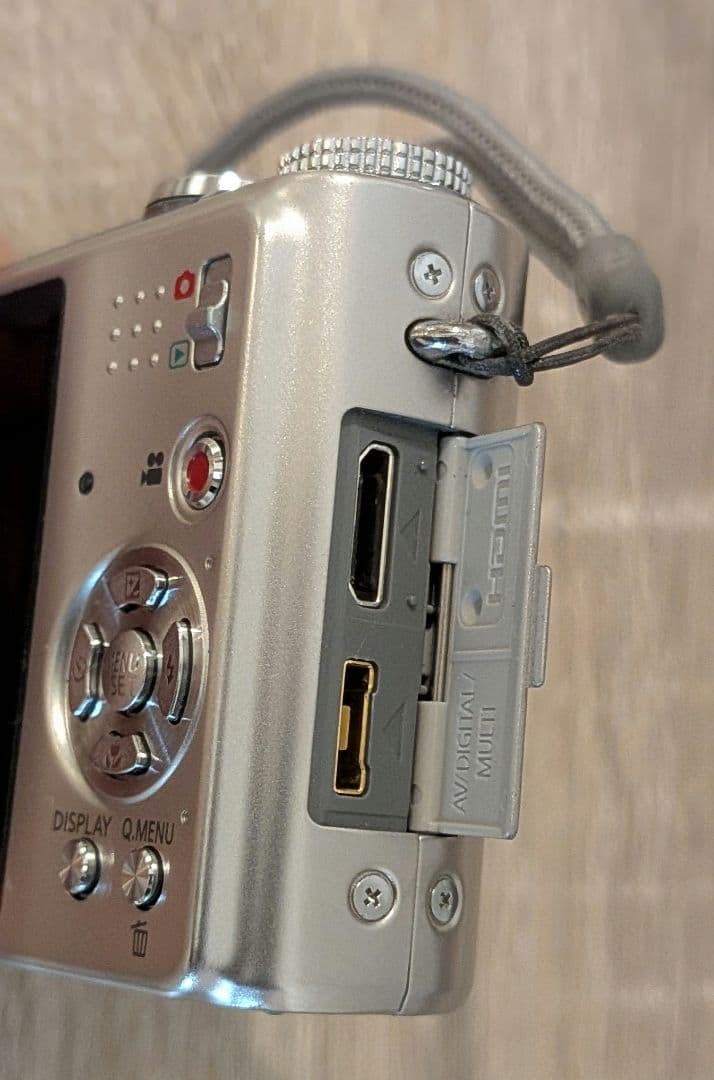 ♥美品♥Panasonic パナソニック デジタルカメラ　DMC-TZ7