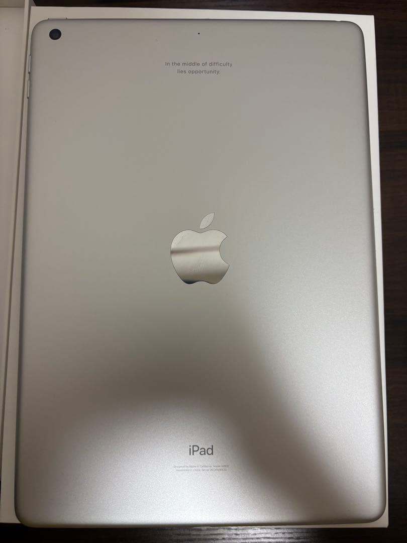 Apple iPad 第9世代 64gb 付属品付きWifi