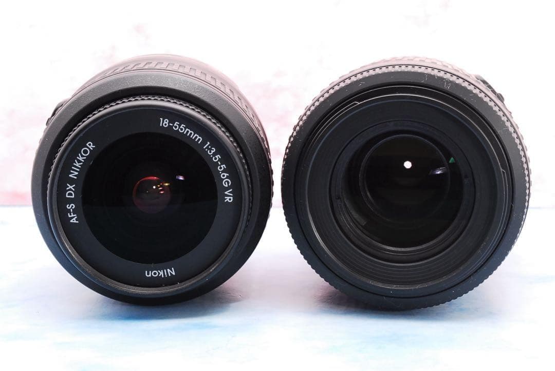 ☆ニコン D5200◎手ぶれ補正Wレンズ◎付属品多数◎バッグ＆バッテリー2個