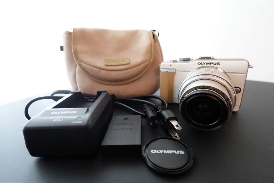 【動作確認済み】OLYMPUS E-PL1ミラーレス一眼 レンズキット ホワイト