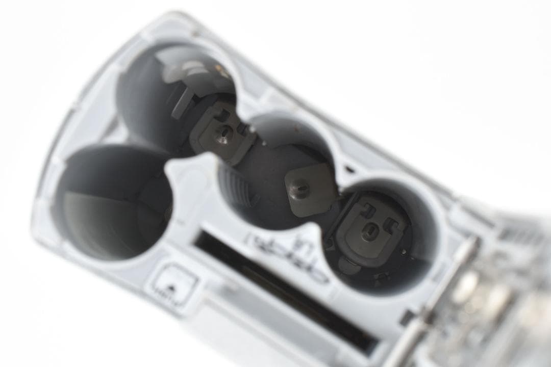 【通電確認済み】EPSON エプソン L-400 407万画素 コンデジ カメラ