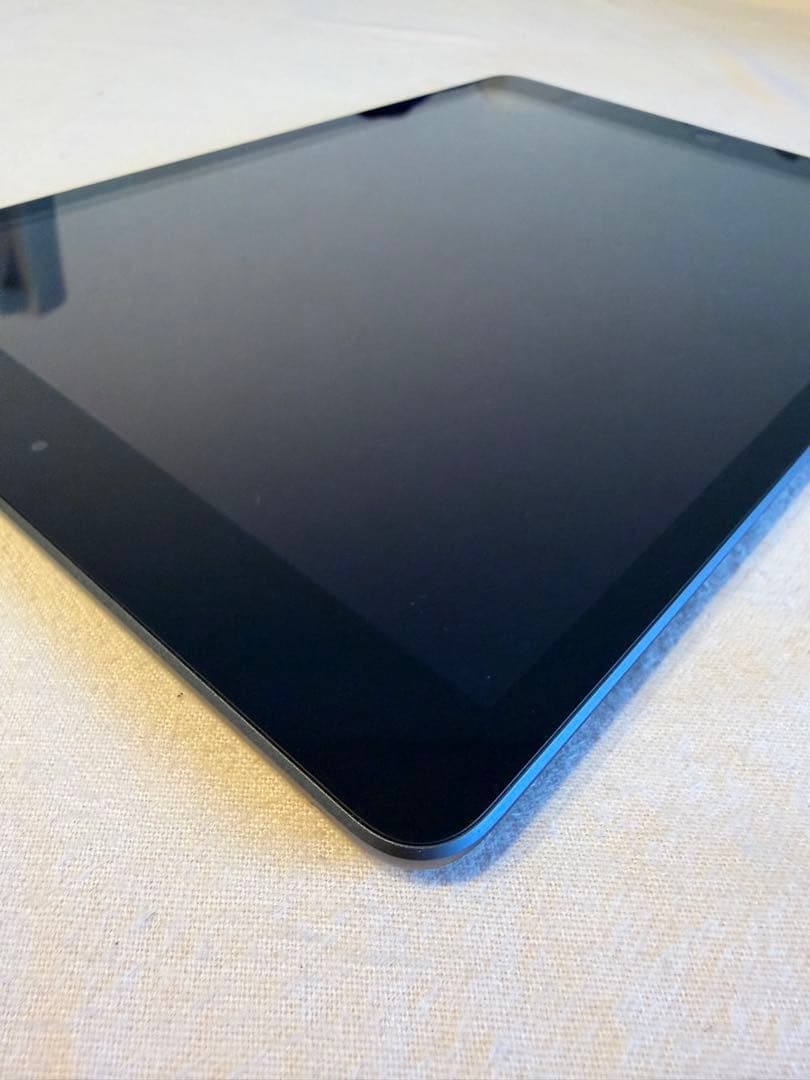 Apple iPad 8世代 128GB スペースグレー 本体