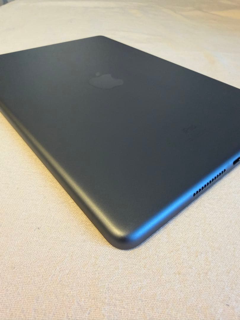 Apple iPad 8世代 128GB スペースグレー 本体