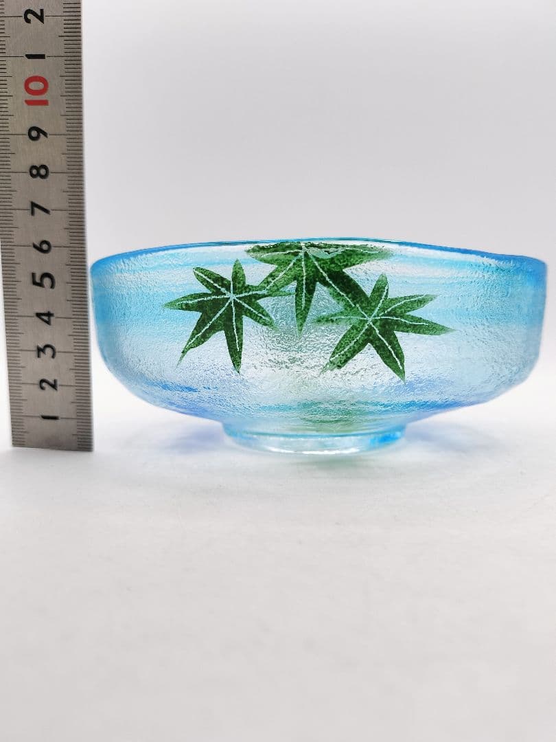 d094【新品・未使用】茶碗 ガラス 馬盥 ブルー 青楓 八木海峰 紙箱 茶道具