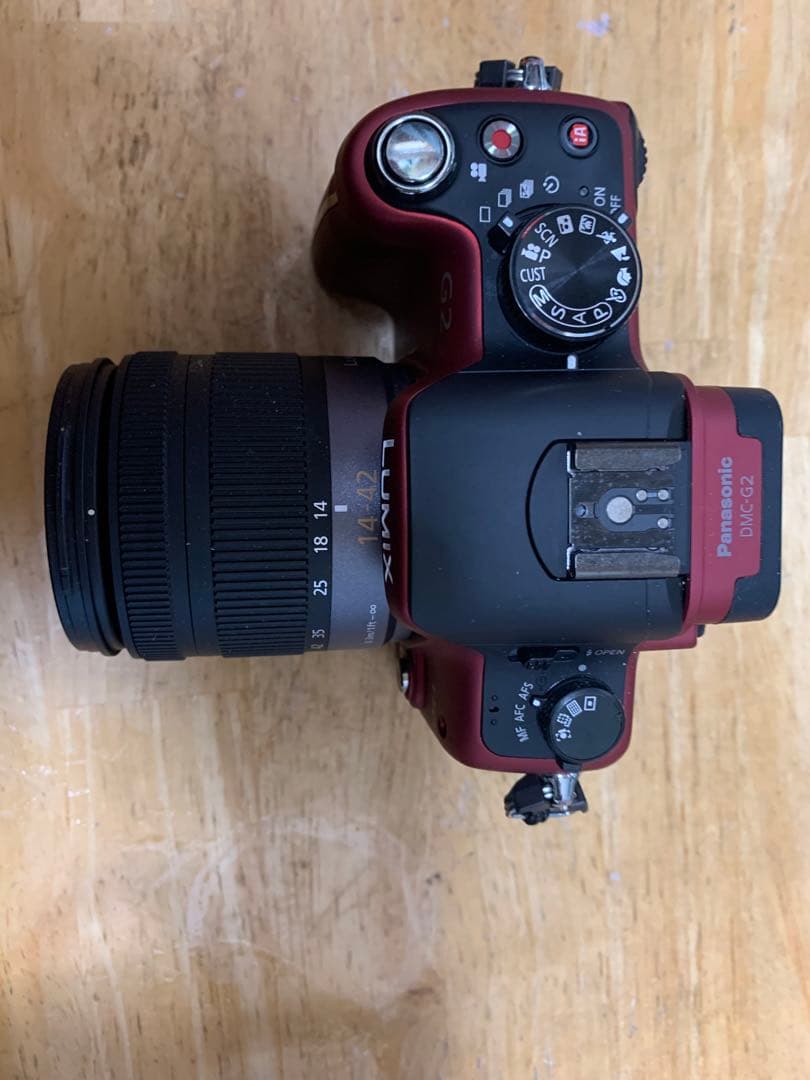 LUMIX G2 ミラーレスカメラ レッド　レンズキット