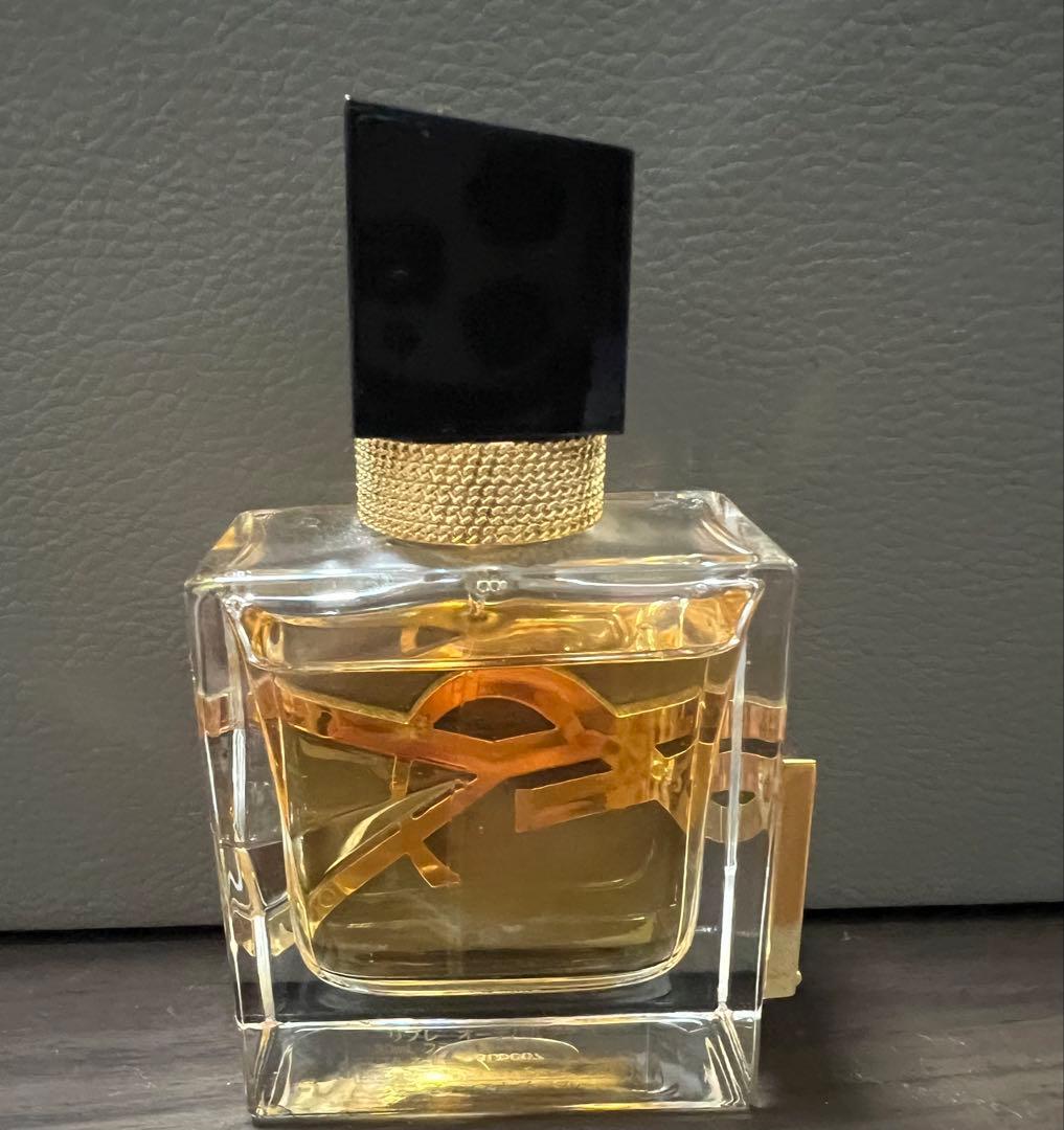 Yves Saint Laurent Libre 香水　サンローラン　リブレ