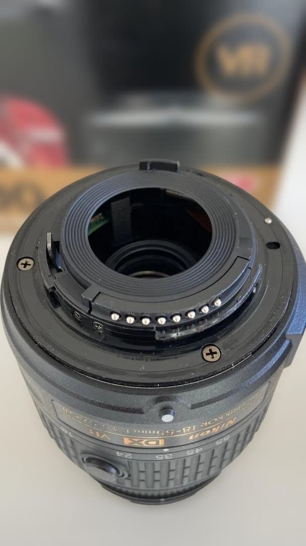 【美品】Nikon D3300 18-55 VR II レンスキット（レッド）