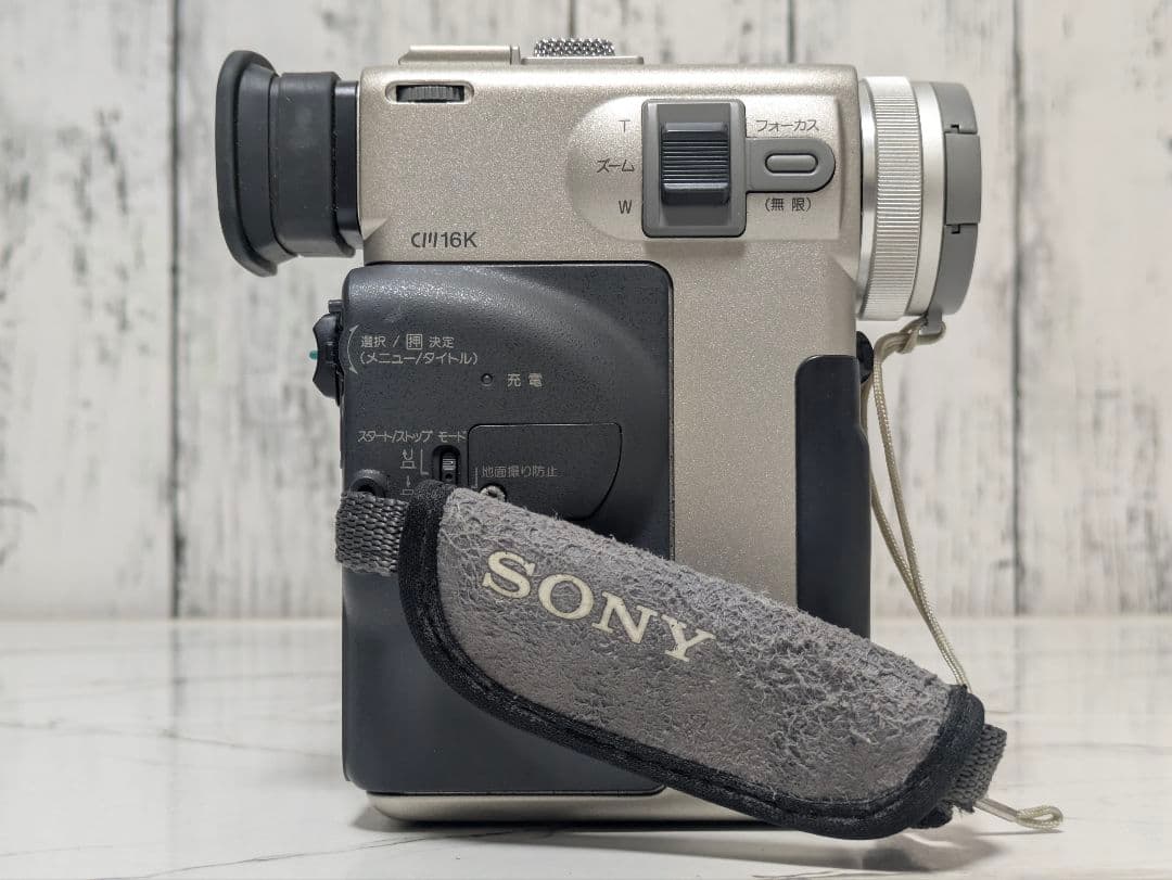 ② SONY　DCR-PC10　MiniDV対応　再生機