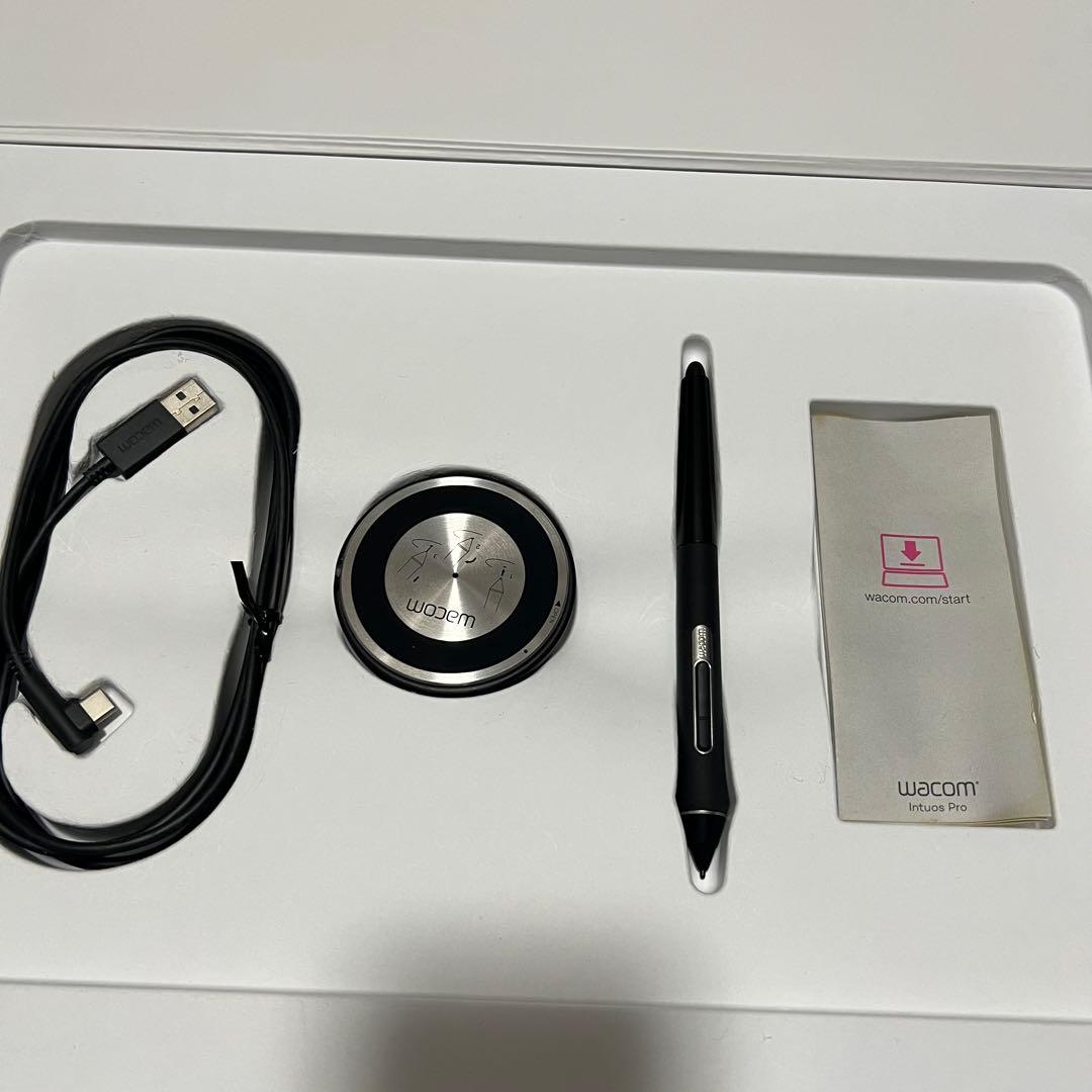 Wacom Intuos Pro ペンタブレット PTH-660KO