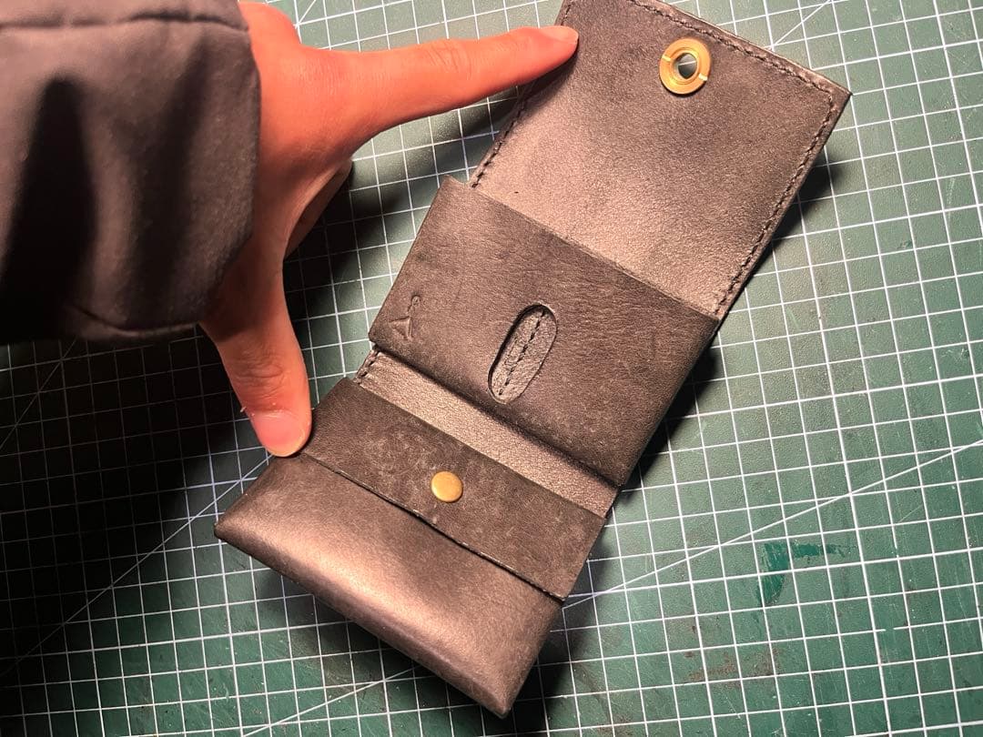 三つ折りコンパクト財布