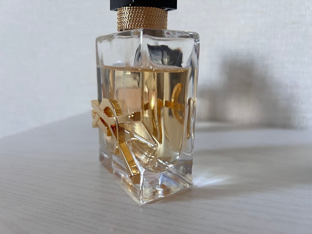 大越　Yves Saint Laurent 香水
