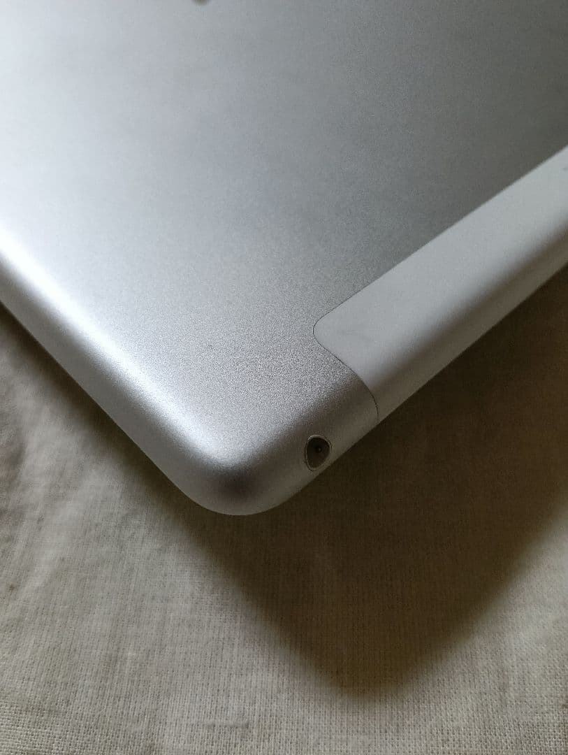 美品 iPad 第8世代 バッテリー97%