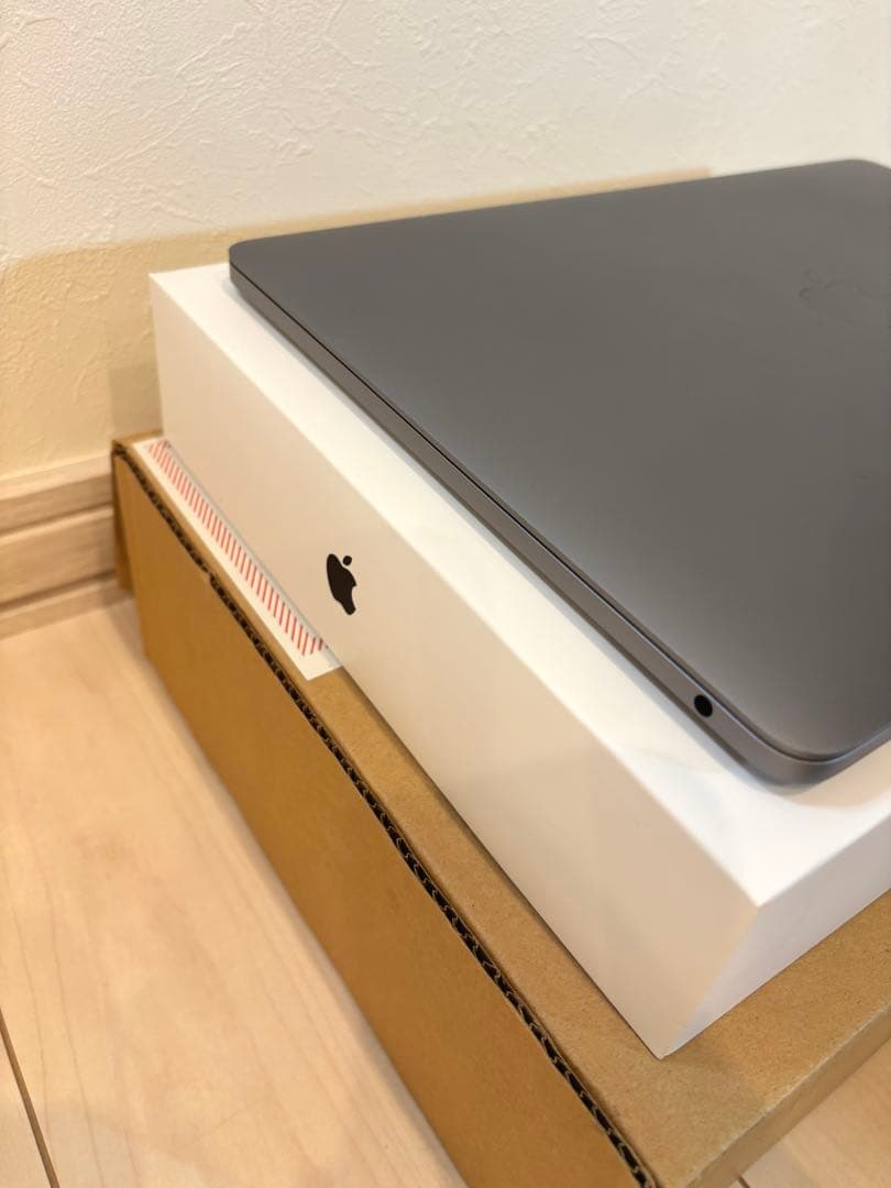 【美品 使用少】Apple MacBook Pro 13インチ Corei5