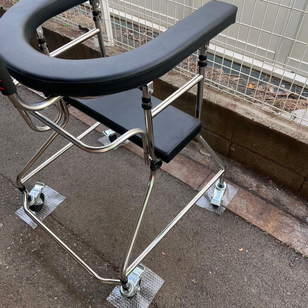 ［4110］座面付　U字型天板　歩行器　高さ調整可　耐荷重100kg
