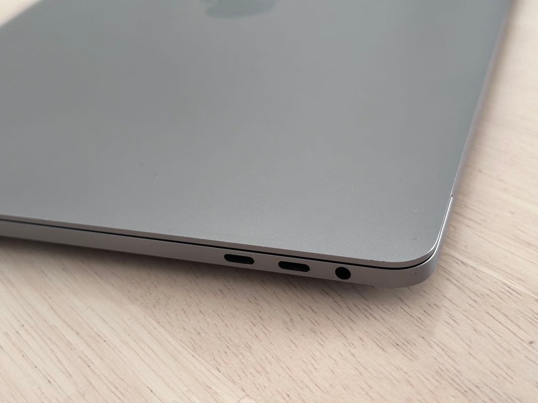 動作良品！MacBook Pro2020 Core i5•16GB •512GB