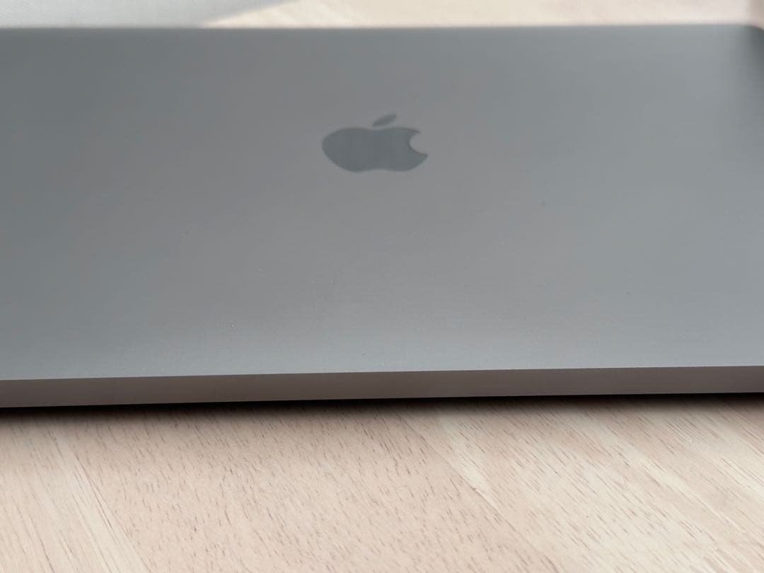 動作良品！MacBook Pro2020 Core i5•16GB •512GB