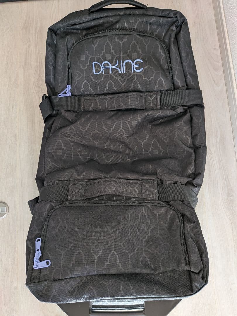 スーツケース　DAKINE SPLIT ROLLER 65L 黒