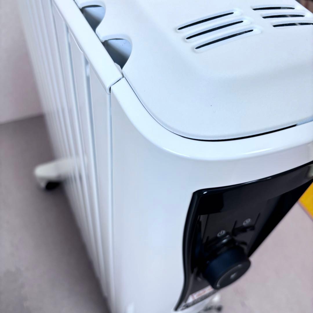 【美品】デロンギ ユニカルド オイルヒーター RHJ65L0915 ゼロ風暖房