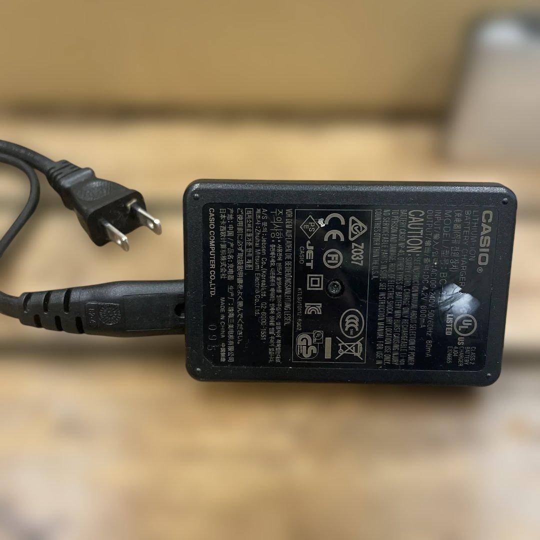 値下げ！即日発送可能！CASIO EXILM デジカメ