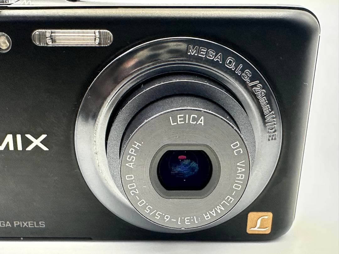 Panasonic LUMIX DMC-FH7 コンパクトデジタルカメラ