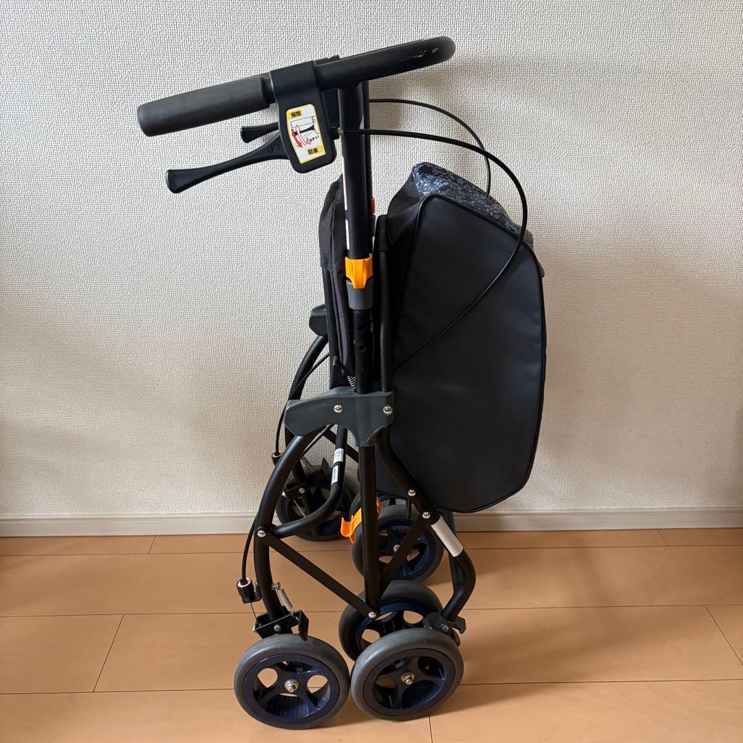 幸和製作所　TacaoF テイコブ　フィーナ　SLM06 シルバーカー　花柄