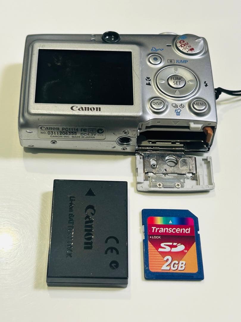 Canon IXY DIGITAL 600 シルバー