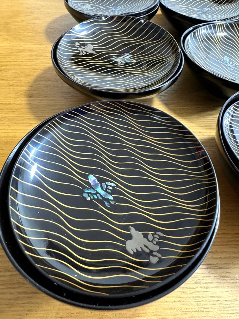 輪島塗　波と金銀千鳥　螺鈿　沈金　貮拾客組　木箱保管