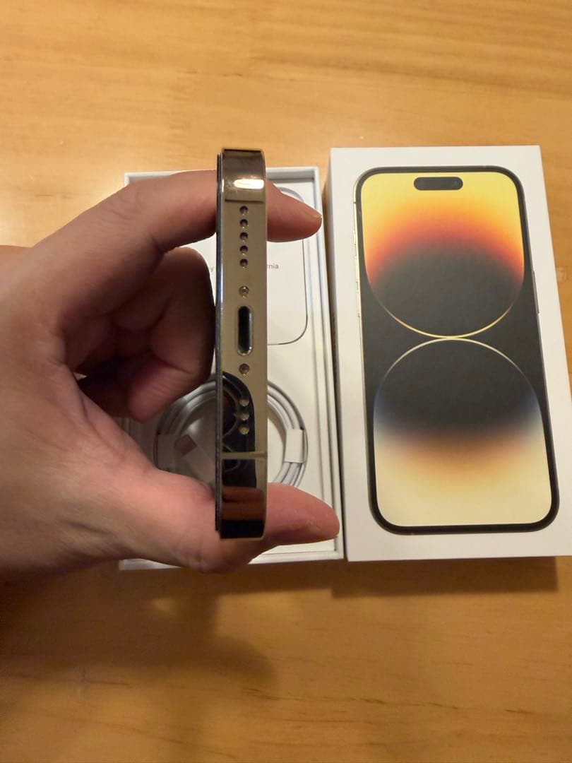 Apple iPhone 14 Pro ゴールド 本体