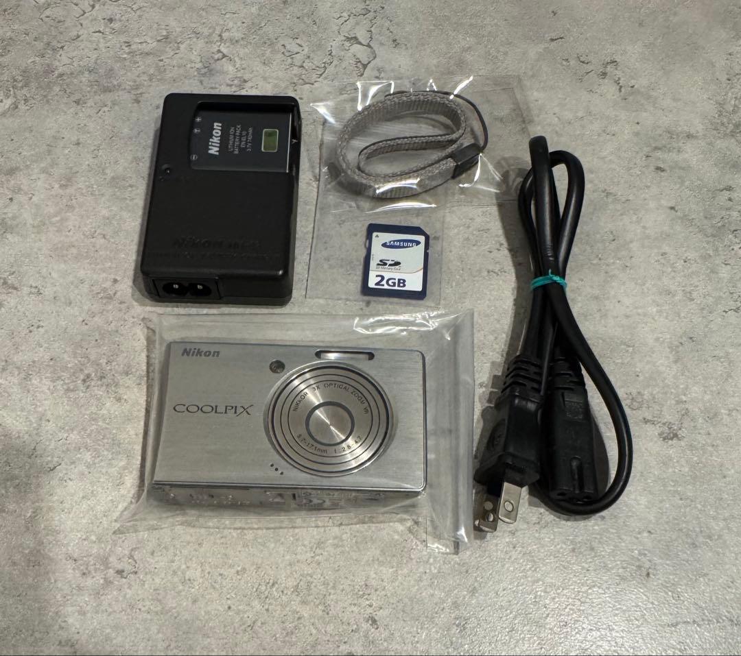良品＊Nikon COOLPIX S500 シルバー