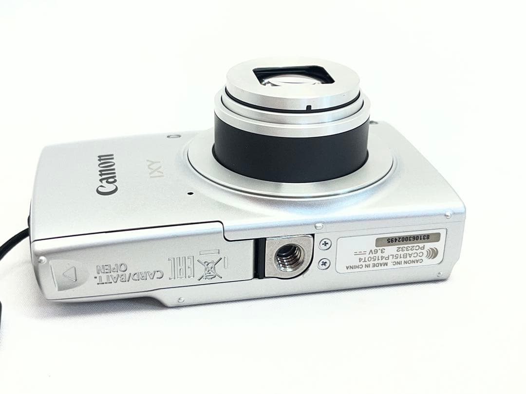 Canon IXY210 PC2332 シルバー　コンパクトデジタルカメラ