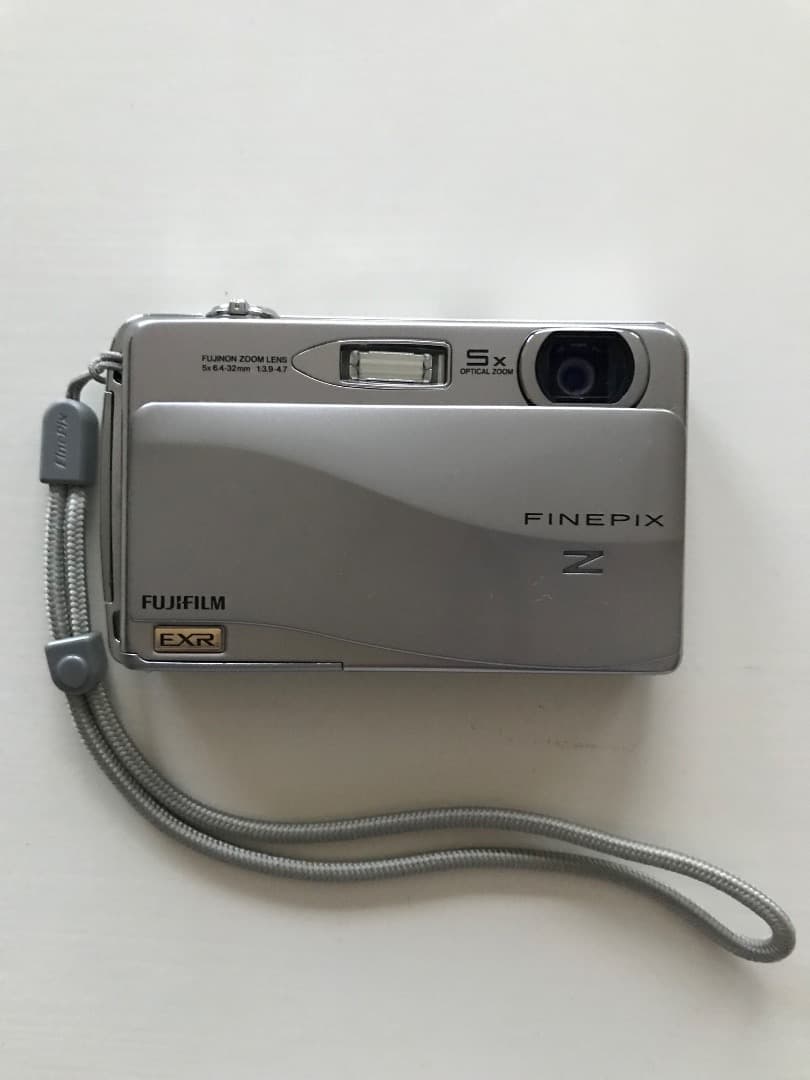 FUJIFILM FINEPIX Z700EXR コンパクトデジタルカメラ