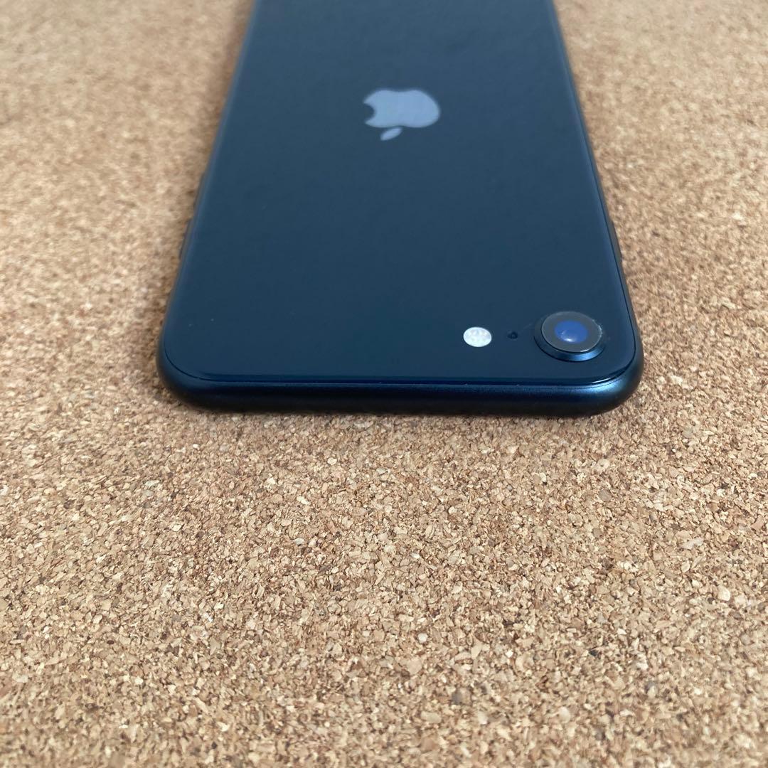 4192【早い者勝ち】電池新品☆iPhoneSE3 64GB SIMフリー☆