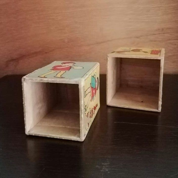 昭和レトロ　オブジェ③　入れ子積み木　スタッキングブロック　小物入れ　桐細工
