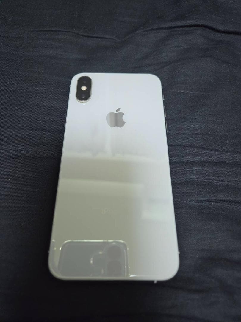 【美品】iPhoneXs 本体 256GB シルバー SIMロックあり
