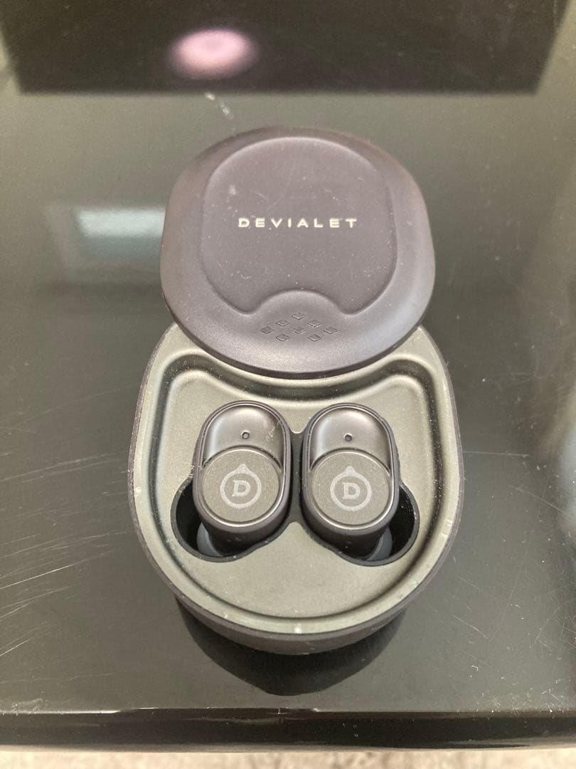 DEVIALET ワイヤレスイヤホン ブラック 充電ケース付き