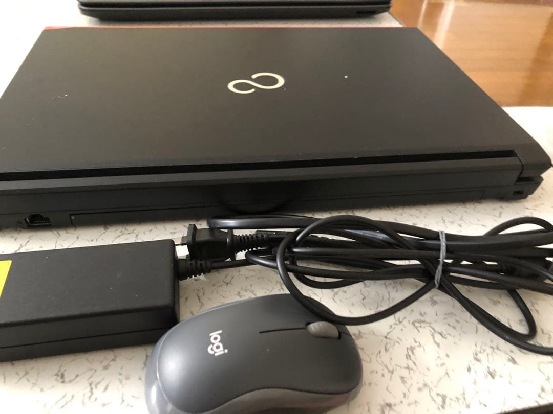 Fujitsu Windows 11 ノートPC ブラック